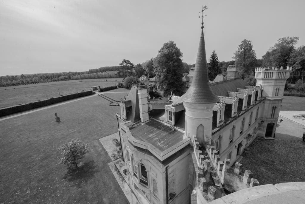 Château De Breuil Bruyères-et-Montbérault Extérieur photo